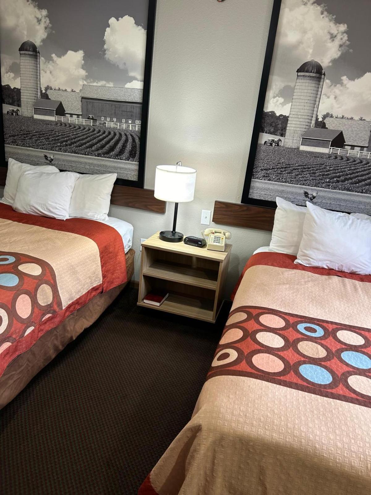 Super 8 By Wyndham Blair Hotell Eksteriør bilde